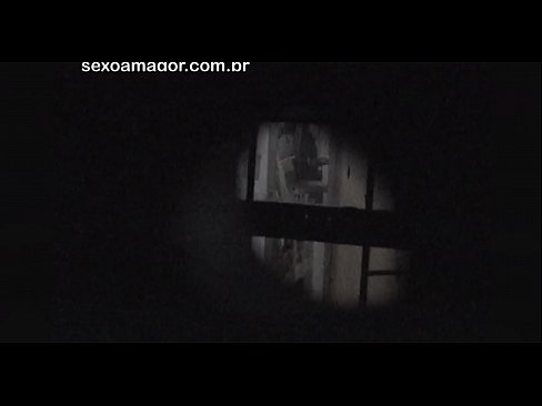 ❤️ Ξανθιά κοπέλα βιντεοσκοπήθηκε κρυφά από ηδονοβλεψία της γειτονιάς κρυμμένο πίσω από κούφια τούβλα ☑ Ποιότητα πορνό ❌❤