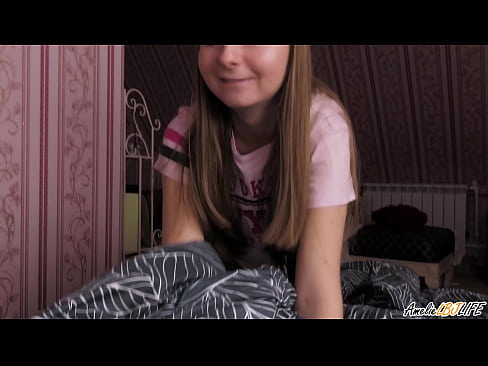 ❤️ Blonde Sucks her Best Friend Deeply και παίρνει σπέρμα στο στόμα της ☑ Ποιότητα πορνό ❌❤
